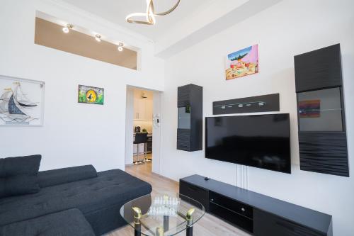 Gold Mandala Apartman Siófok By BLTN — 4-Star Luxury Hotel in Siofok, Hungary