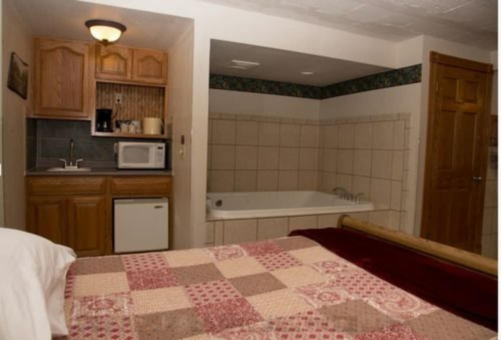 Stone Mill Hotel & Suites - photo 87