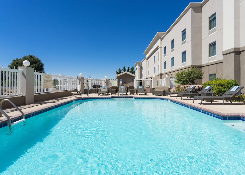 Hampton Inn by Hilton Odessa - photo 12