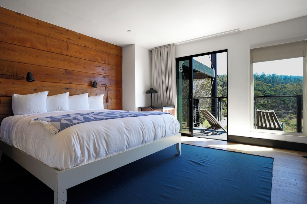 Timber Cove Resort - photo 26