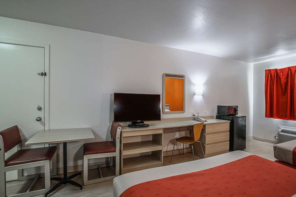 Motel 6 Pasadena TX - photo 6