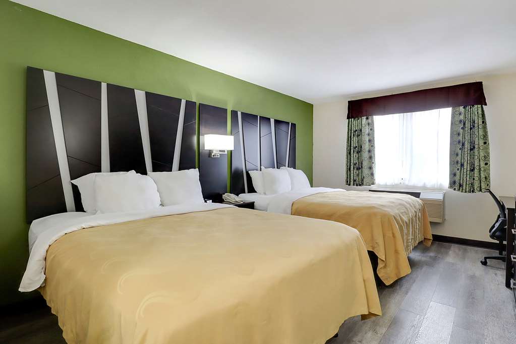 Quality Suites Albuquerque Airport - photo 37