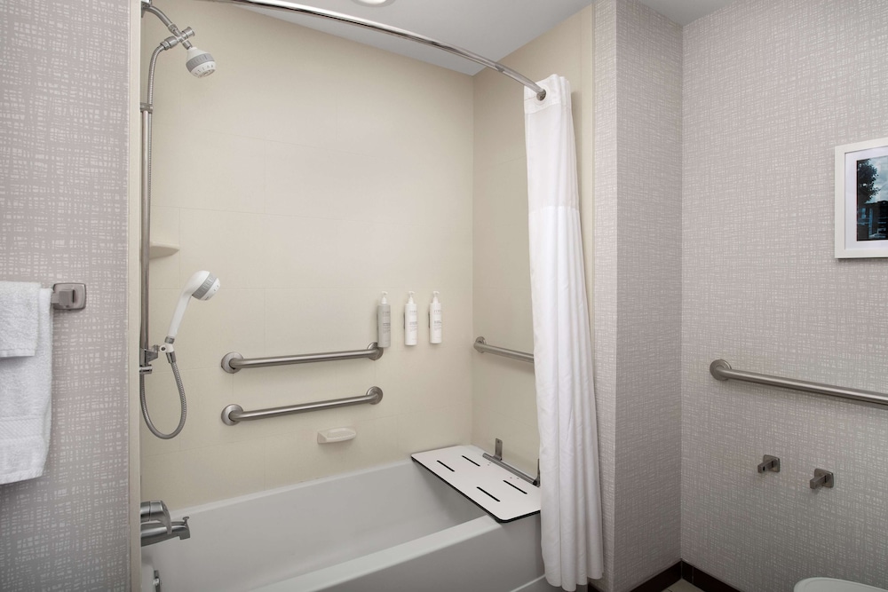 Hampton Inn Knoxville Clinton I 75 - photo 14