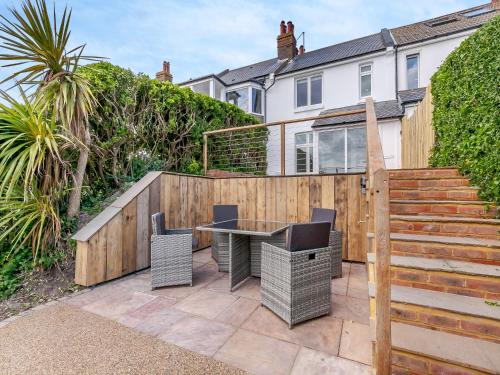 Happy House — 4-Star Luxury Hotel in Brighton, United Kingdom