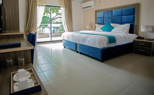 Riviera Suites - last minute hotel in Lagos