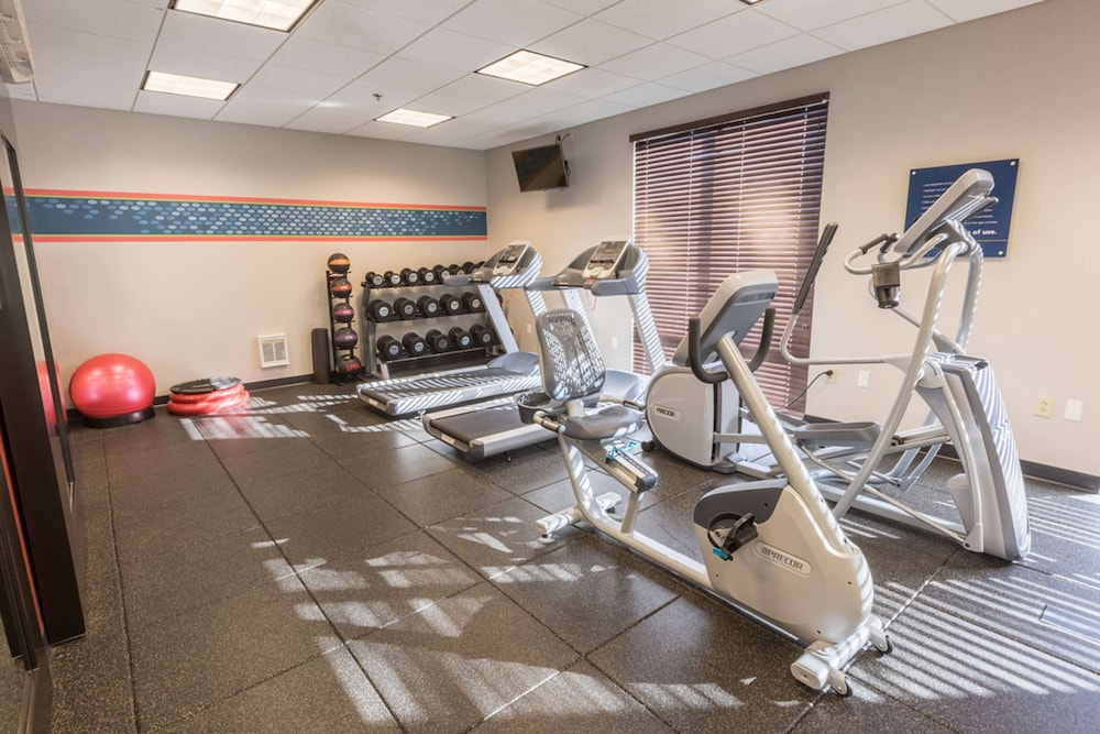 Hampton Inn & Suites Tilton - photo 42