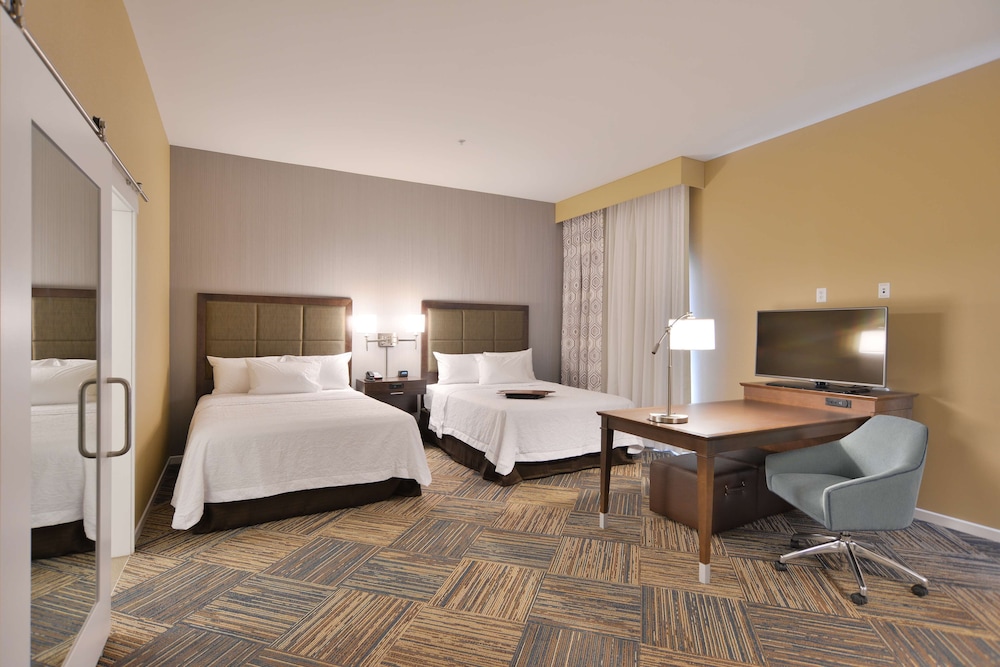 Hampton Inn & Suites Chippewa Falls - photo 13