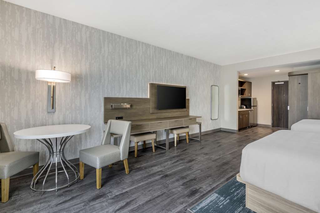 Best Western Plus Winter Haven Inn Suites - photo 13