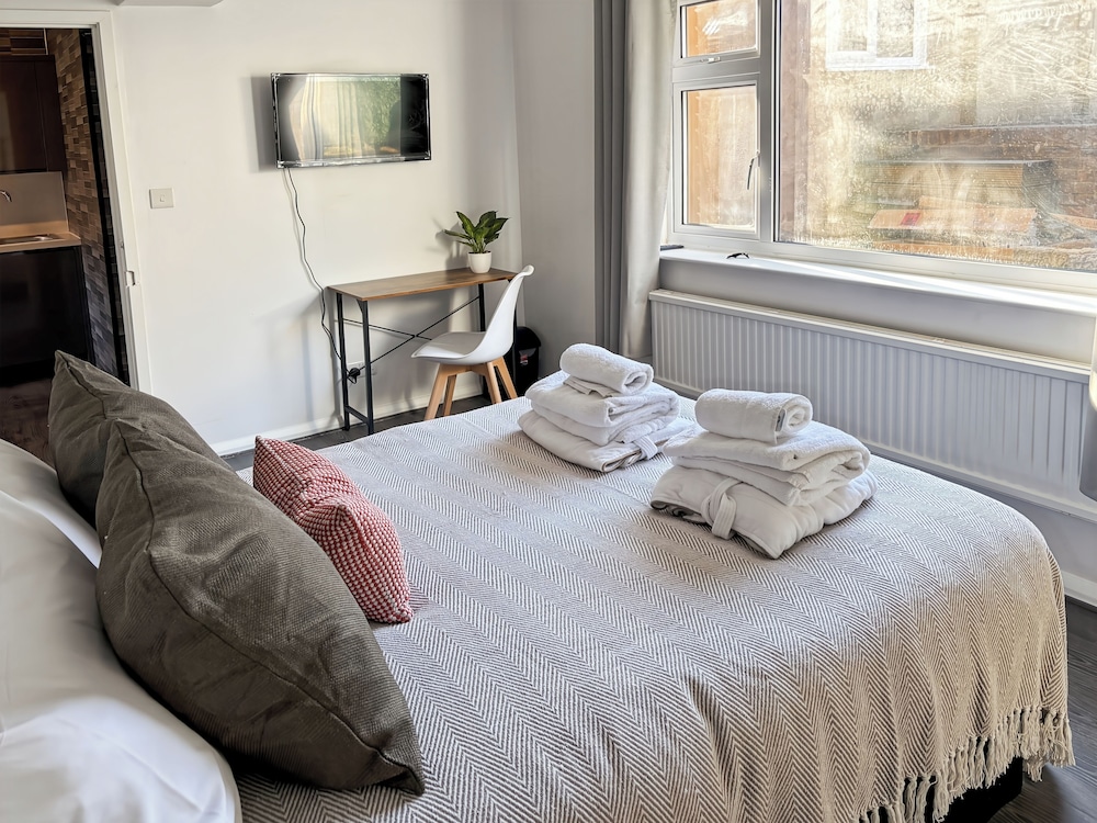 Perfect Couple Retreat To Relax With Hot Tub&sauna in Brighton, United Kingdom