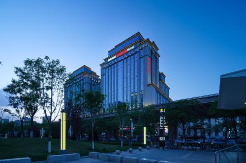 Intercity Hotel South Central Taiyuan — 5-Star Luxury Hotel in Taiyuan, People's Republic of China