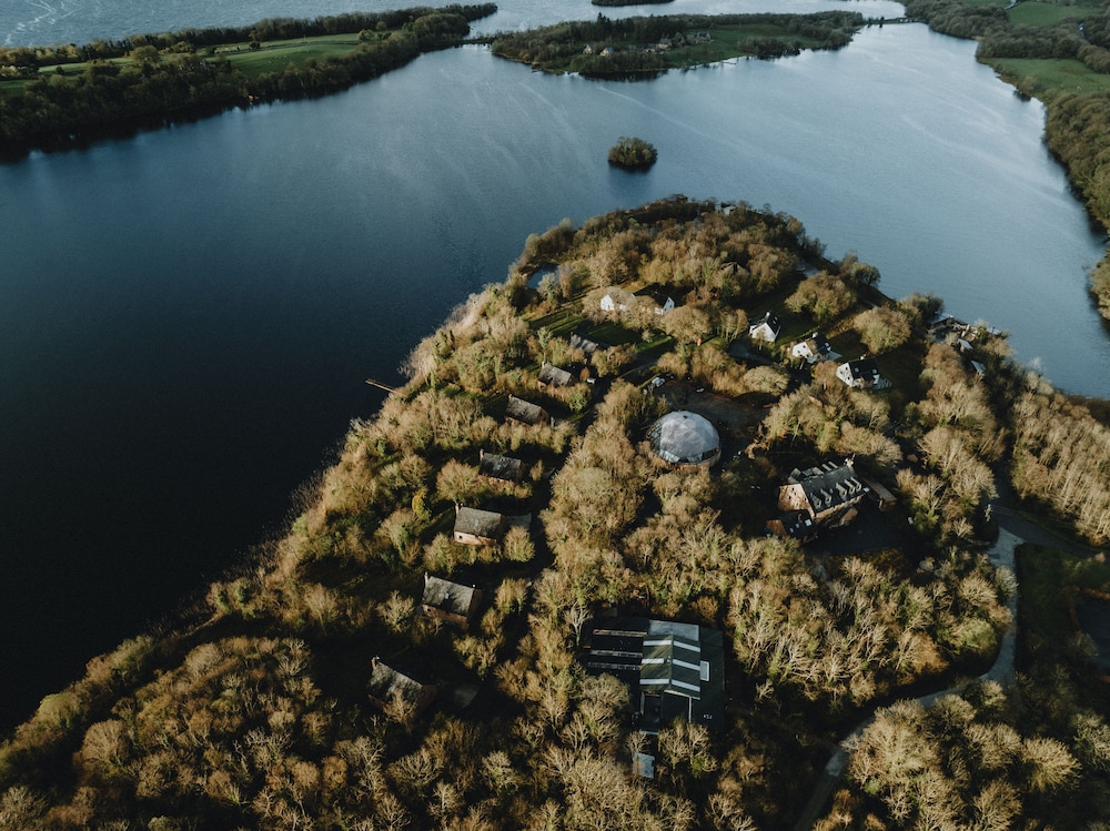 Elements Lodges - carbon neutral hotel in Enniskillen