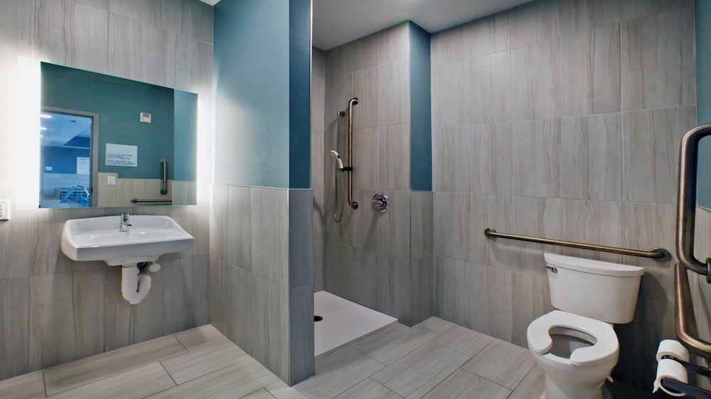 Holiday Inn Express and Suites Green River - photo 32