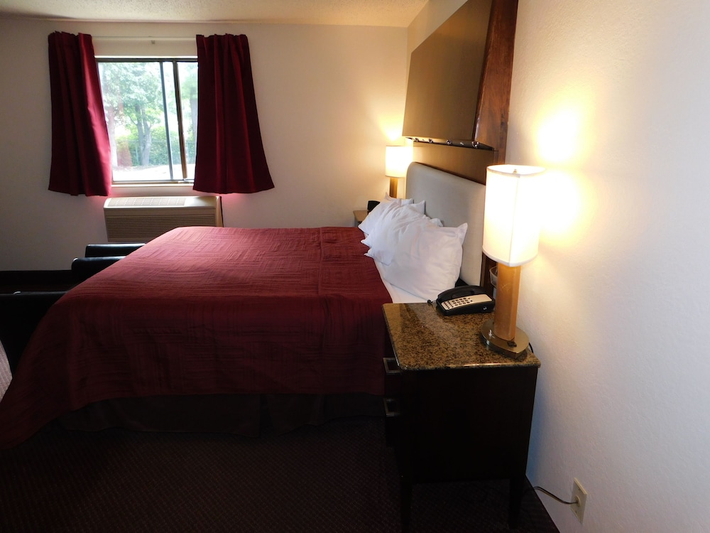 The Covered Bridge Inn - photo 19