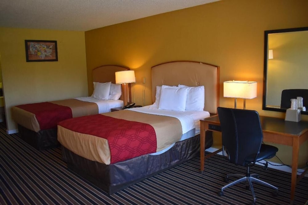 AmeriVu Inn & Suites Gilbertsville - photo 15