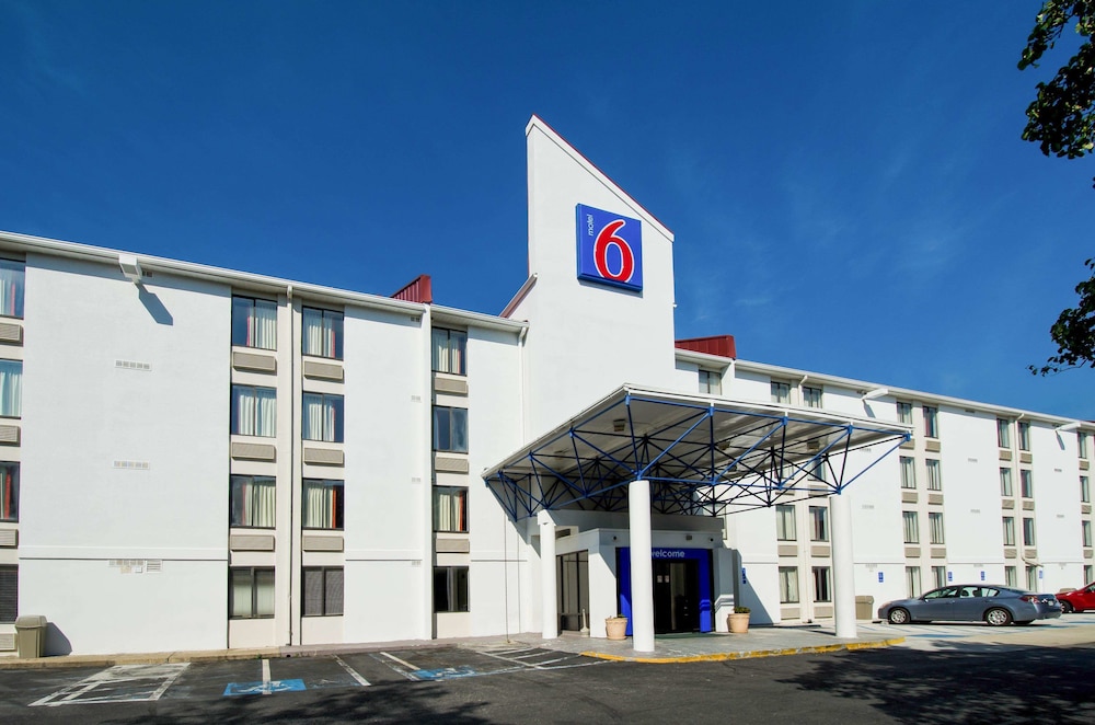 Motel 6 Springfield VA Washington DC Southwest - featured photo