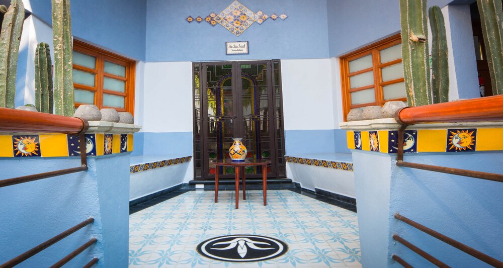 Executive Lounge