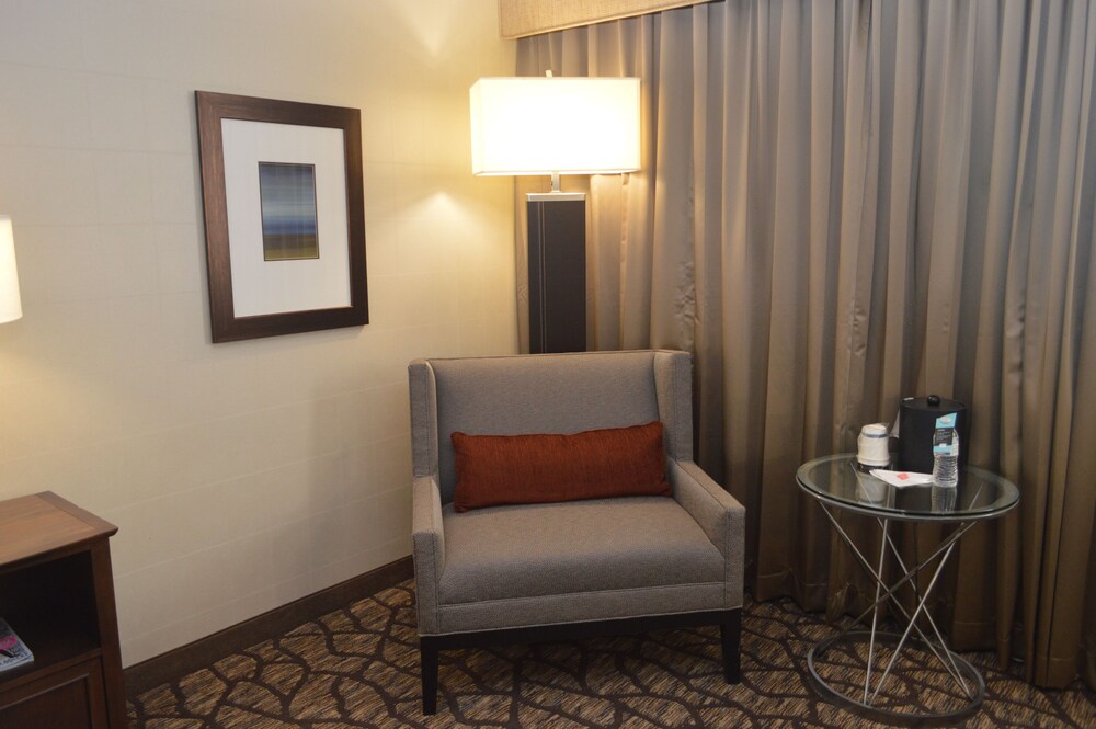 North Baltimore Plaza Hotel - photo 8