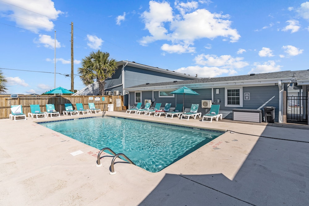 Loggerhead Inn and Suites - photo 93