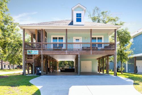 A Sloth's Retreat by Oak Island Accommodations - photo 50