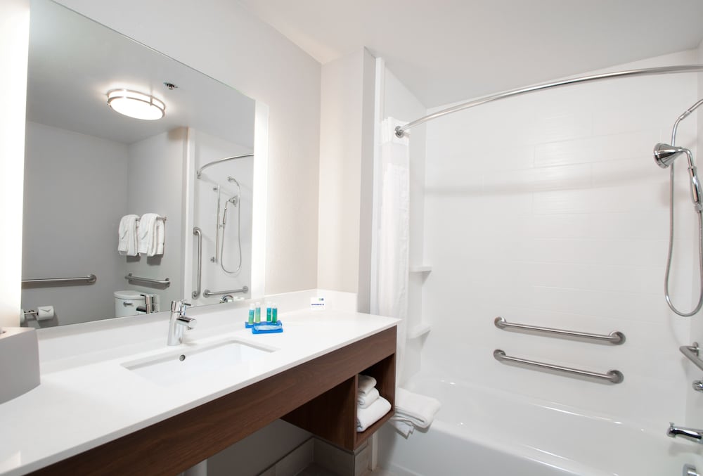 Holiday Inn Express Quantico Stafford by IHG - photo 10