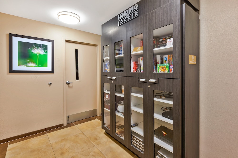 Candlewood Suites Huntersville by IHG - photo 29