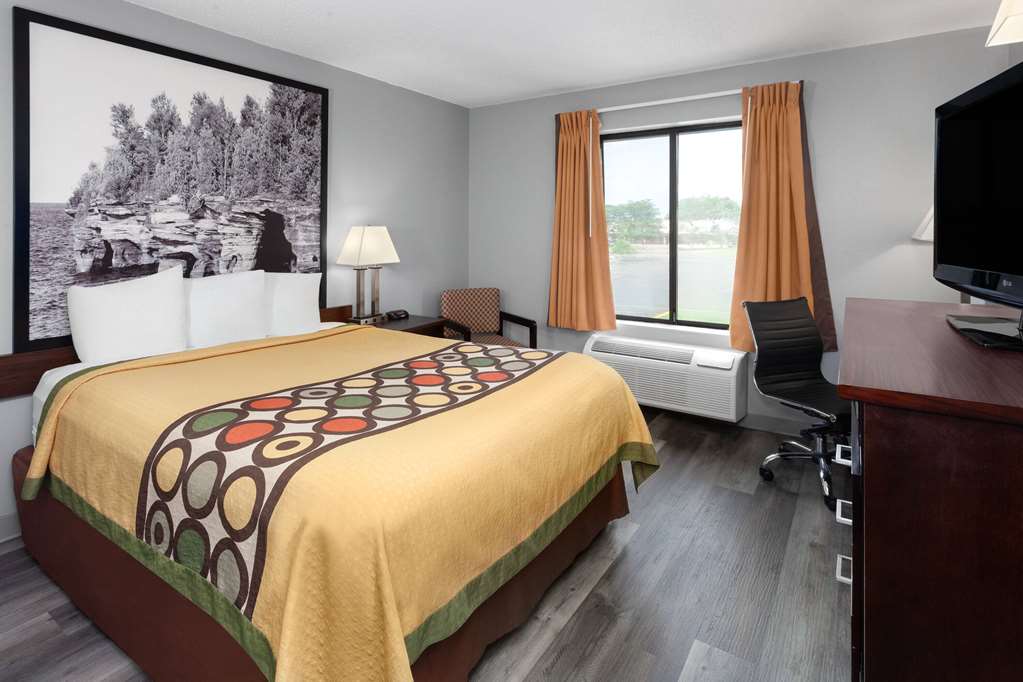 Super 8 by Wyndham Sun Prairie Madison E - photo 12