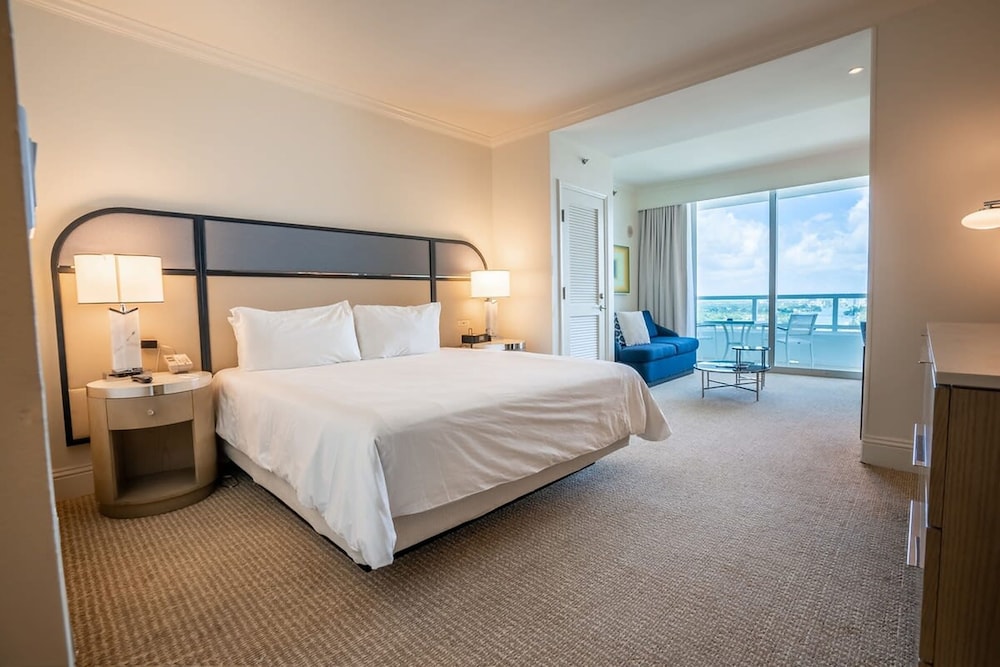 Fontainebleau Miami Beach Private Luxury Suites - photo 93