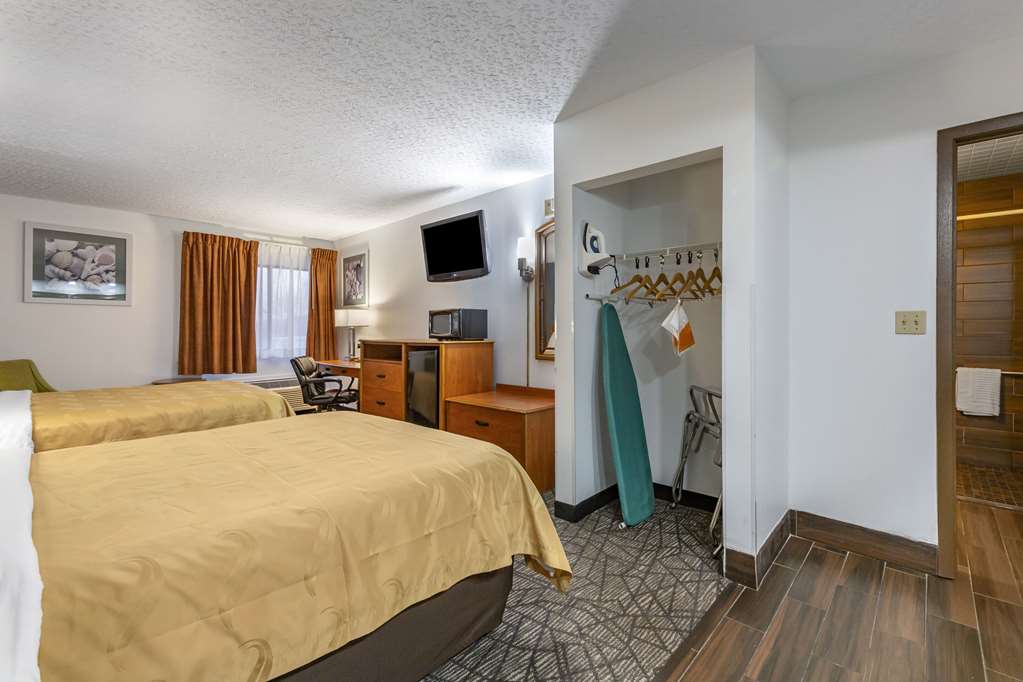 Quality Inn Austintown Youngstown West - photo 10