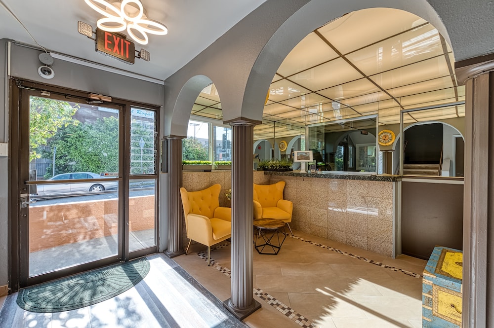 La Mirage Inn Hollywood - photo 2