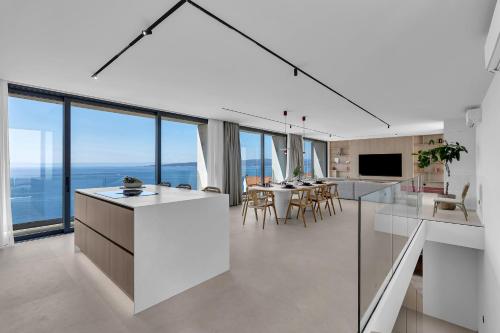 Villa FRAGMENT Designer Villa with jacuzzi — 4-Star Luxury Hotel in Brela, Croatia