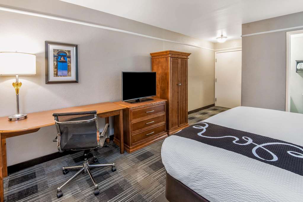 La Quinta Inn by Wyndham San Antonio Brooks City Base - photo 30