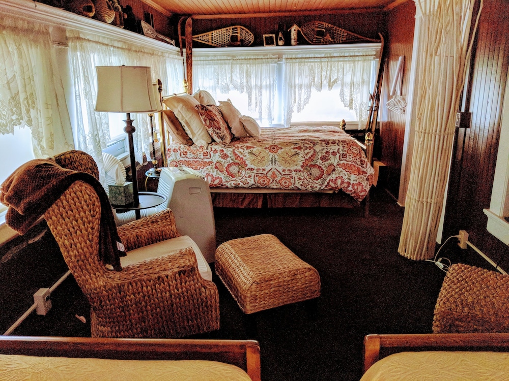 Allegiance Bed and Breakfast - photo 8