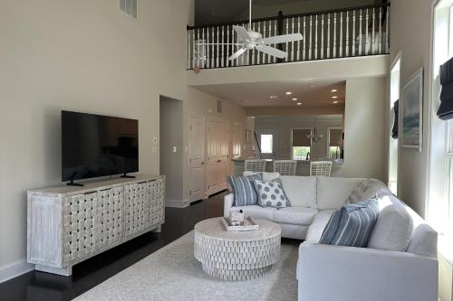 Bayside Resort 30141 Candleberry Dr — Selbyville