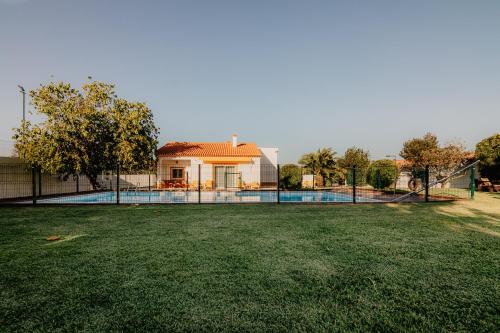 Country Club Sto Estevao — hotel in Benavente