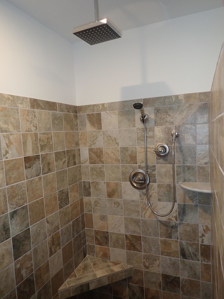 Pleasant Grove Inn - photo 30
