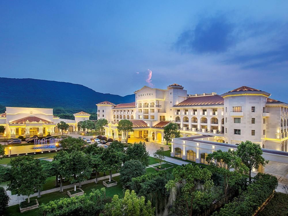Sofitel Nanjing Zhongshan Golf Suning — 5-Star Luxury Hotel in Nanjing, People's Republic of China