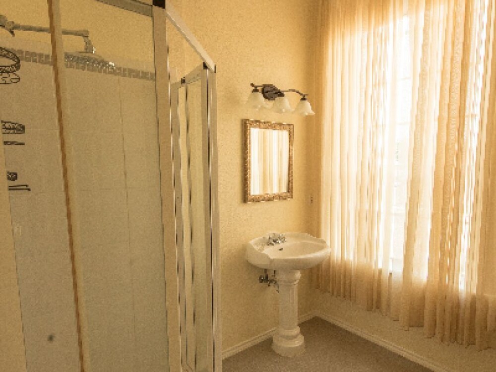The Olivia Mansion - photo 3