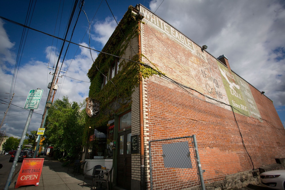 McMenamins White Eagle - photo 23