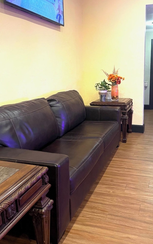 The Oasis Extended Stay - photo 15