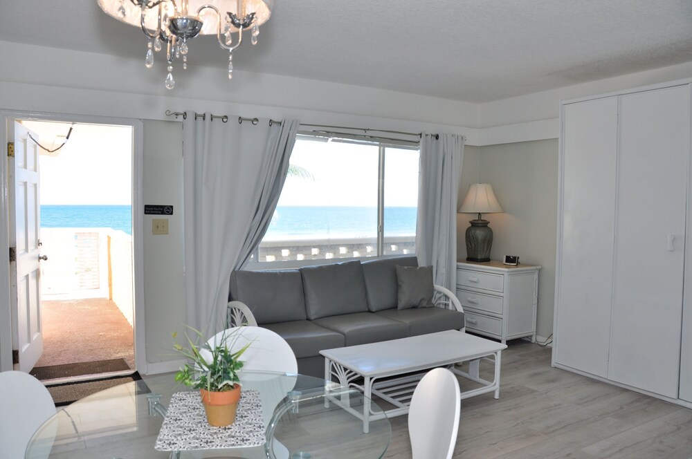 Coral Tides Resort - photo 74