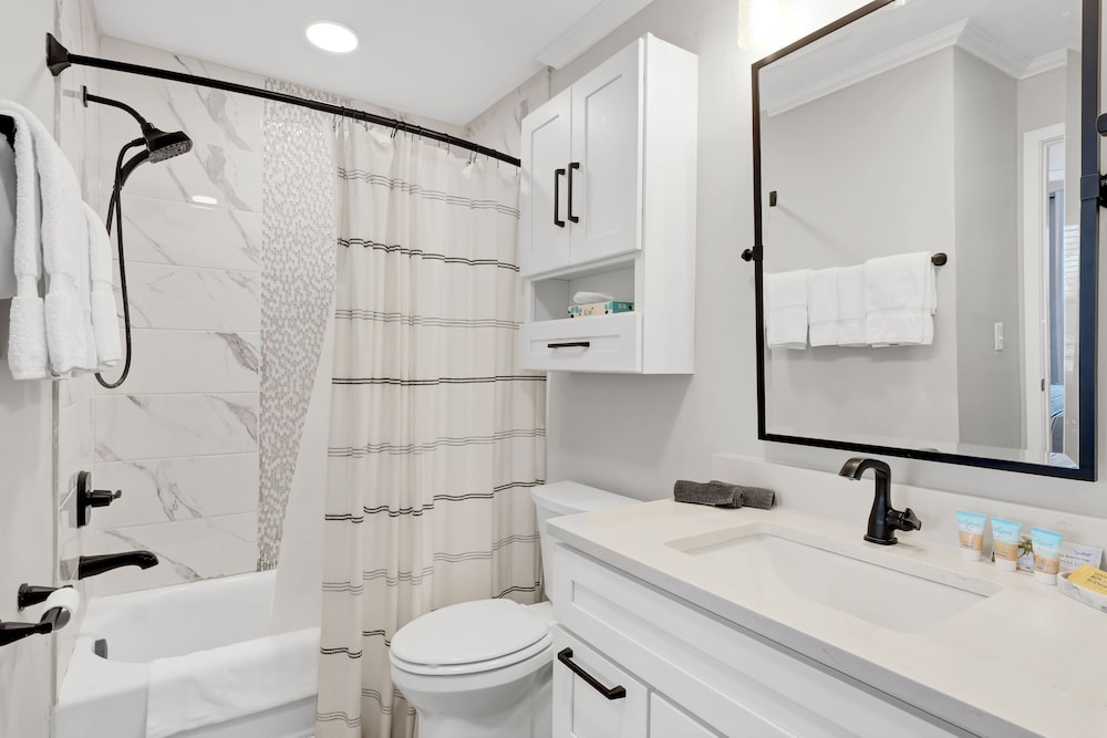 Sandpeddler Inn & Suites - photo 242