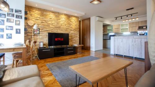 City center JAZZ Apartment — 4-Star Luxury Hotel in Skopje, Republic of Macedonia