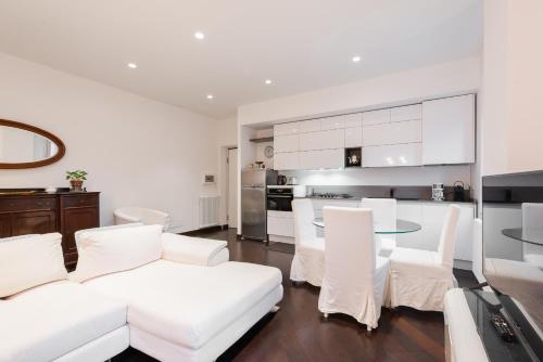 The Vatican Rest Elegant Apt Nerby the Basilica — 4-Star Luxury Hotel in Rome, Italy