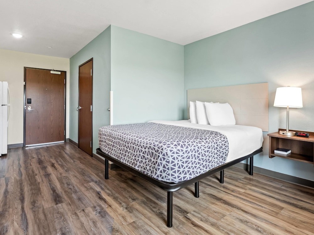 WoodSpring Suites Prattville Montgomery North - photo 18