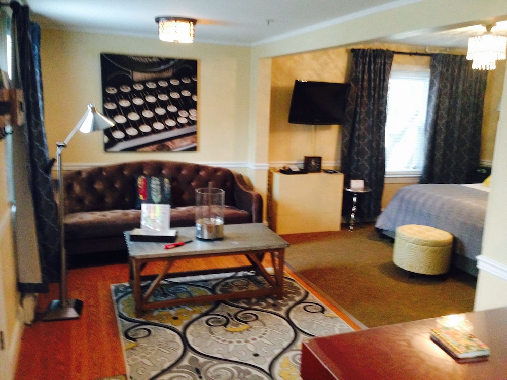 Vandiver Inn - photo 13