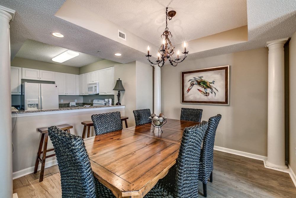 Barefoot Resort North Tower by Condo World - photo 17