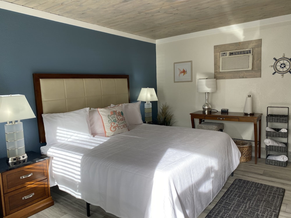 Gulf Coast Inn - photo 13