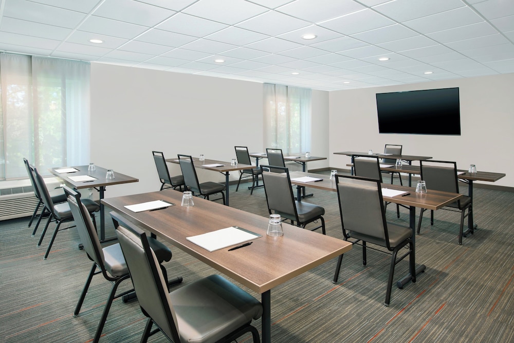 EVEN Hotel Ann Arbor S University Area by IHG - photo 38