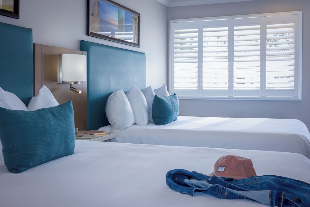 Marina Beach Motel - photo 20