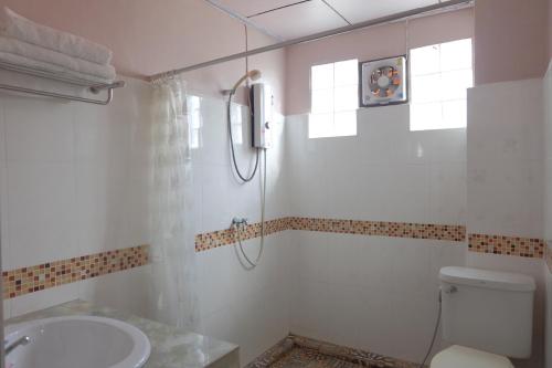 Thaveesinh Hotel — Ban Houayxay — photo 5
